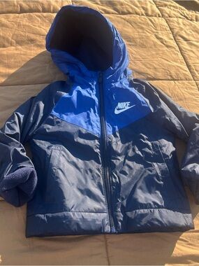 Nike Kids Blue Hooded Puffer Jacket - Navy & Royal 2T